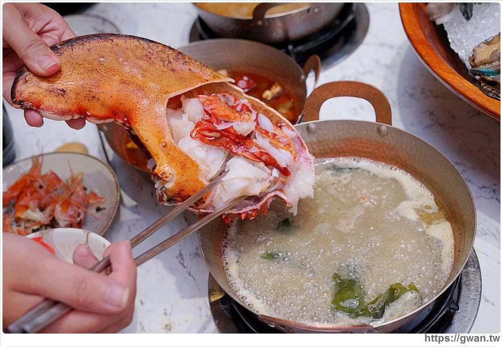 無双精緻鍋物 | 台中3公斤巨無霸大龍蝦，鍋子滿到放不下，每天限量三組沒預約吃不到！！