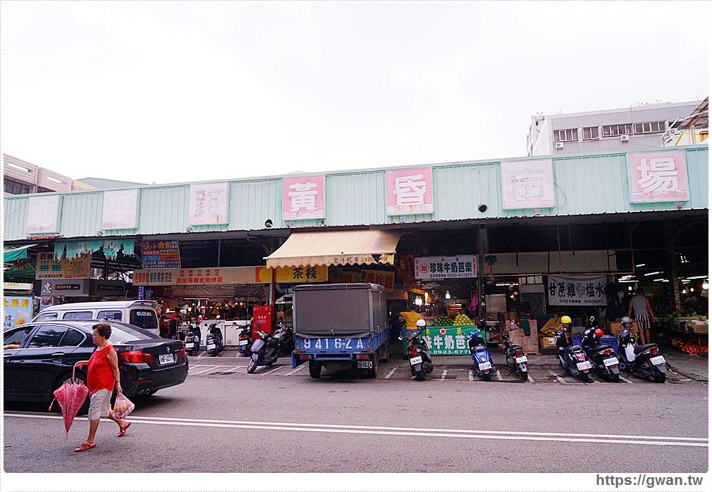 北平路黃昏市場美食 朝日鵝港式三寶只要150元 開店兩小時內賣光光 吃關關