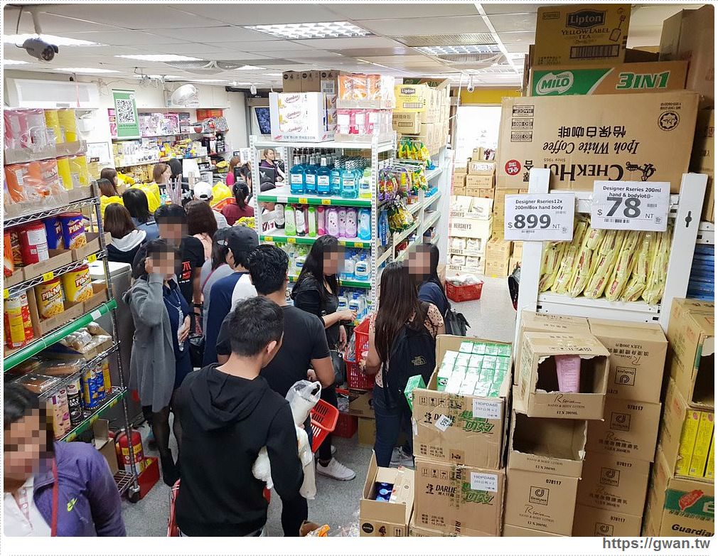 台中東南亞超市rj Supermart 東南亞costco零食 生活批發 假日人潮擠爆了 吃關關