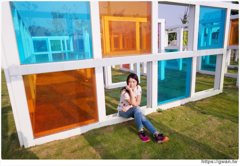 台中彩色玻璃迷宮 水湳普普風濾色地景裝置藝術
