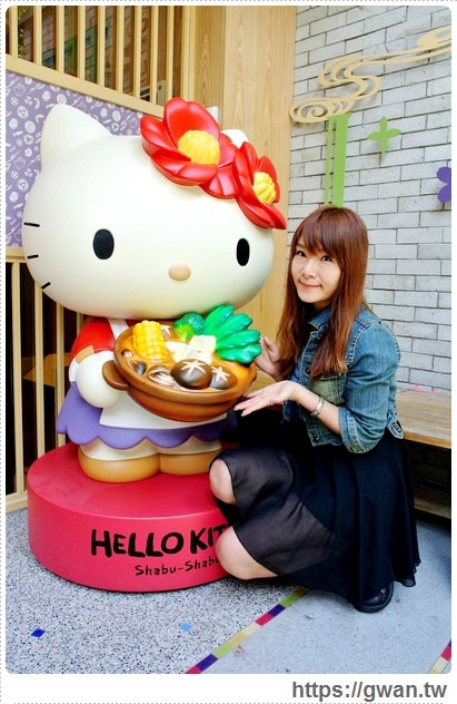 Hello Kitty Shabu-shabu,Hello Kitty火鍋,Hello kitty餐廳,kitty火鍋訂位,主題餐廳,捷運忠孝敦化站,日本,無嘴貓,hello kitty和風小火鍋,卡通主題餐廳-3-705 (011)-1
