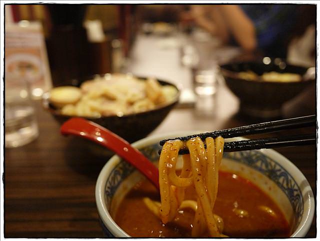 [捷運美食●市政府站] 三田製麵所---你沒試過的日式拉麵新吃法